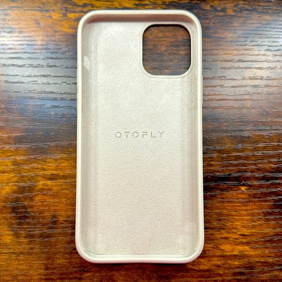 Otofly IPhone 12 Pro phone case - Picture 2 of 2